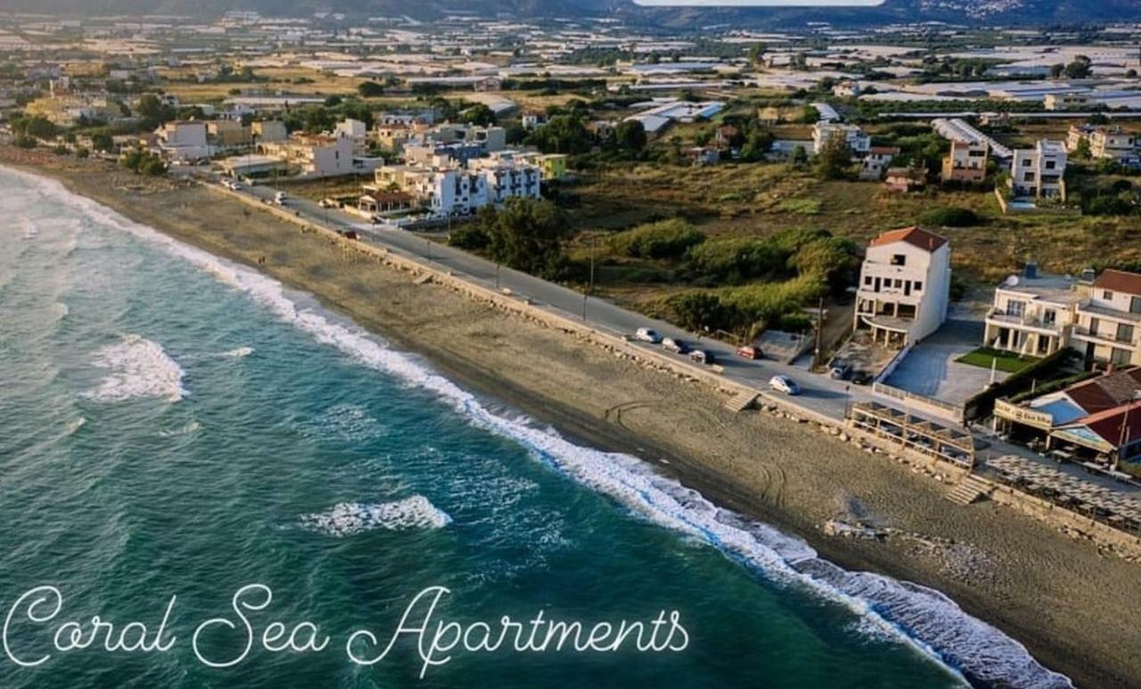 Coral Sea Apartment Kokkinos Pyrgos Exterior foto